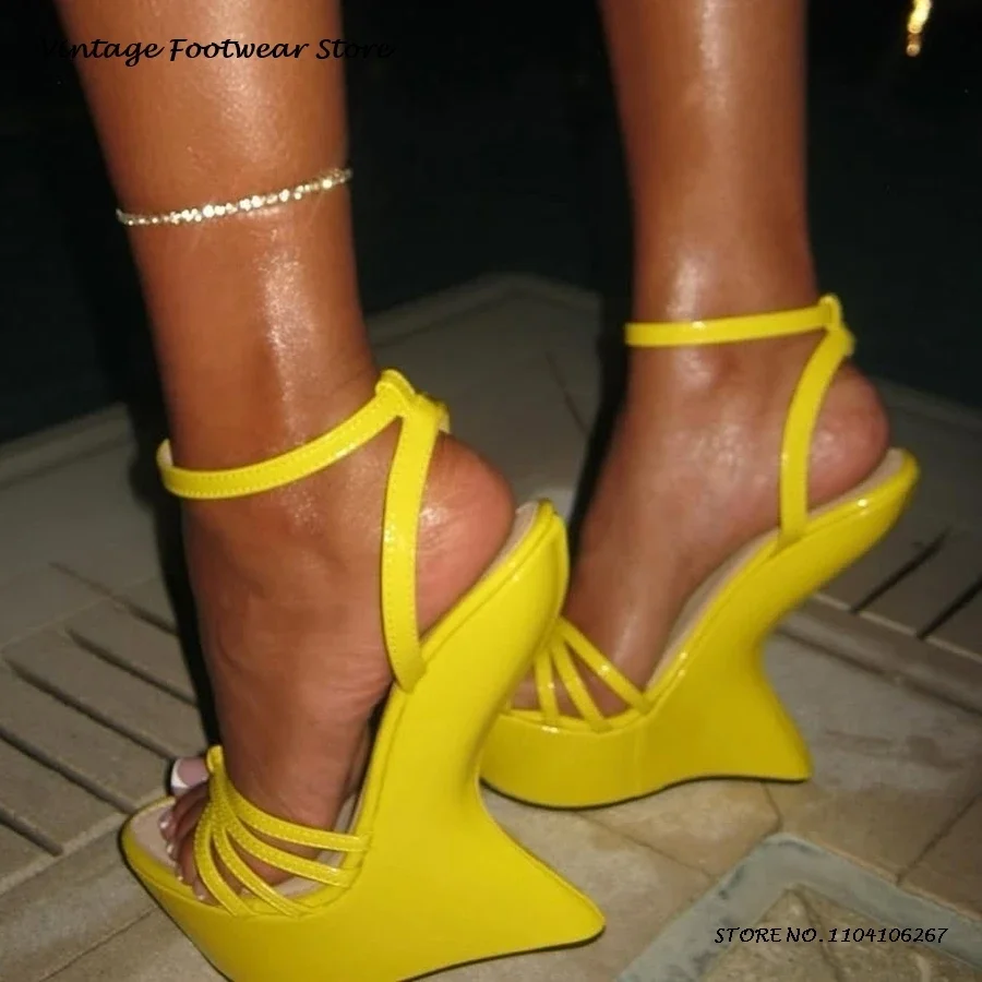 Summer Clothing Colors - الحلوى اللون منصة Strappy الصنادل الجدة