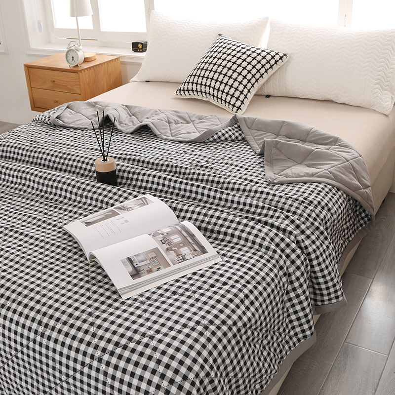 غطاء سرير مبطن قابل للغسل ، مف - مراجعة Summer Quilt وسعره