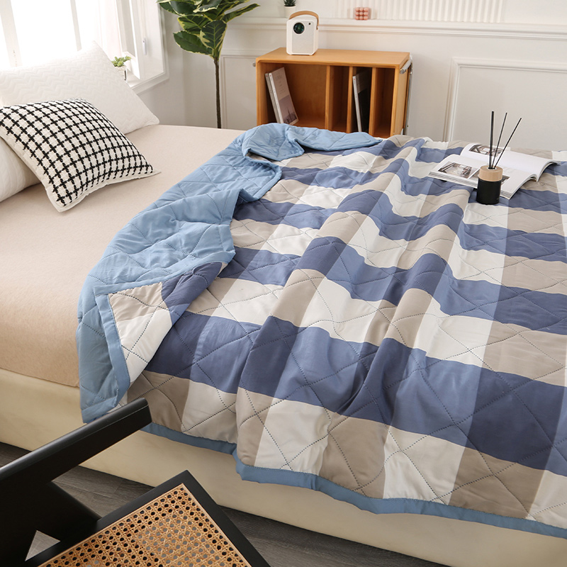 غطاء سرير مبطن قابل للغسل ، مف - مراجعة Summer Quilt وسعره