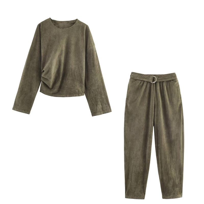 بدلة رياضية نسائية جديدة في مج - مراجعة Summer Clothing Trends 2025 وسعره