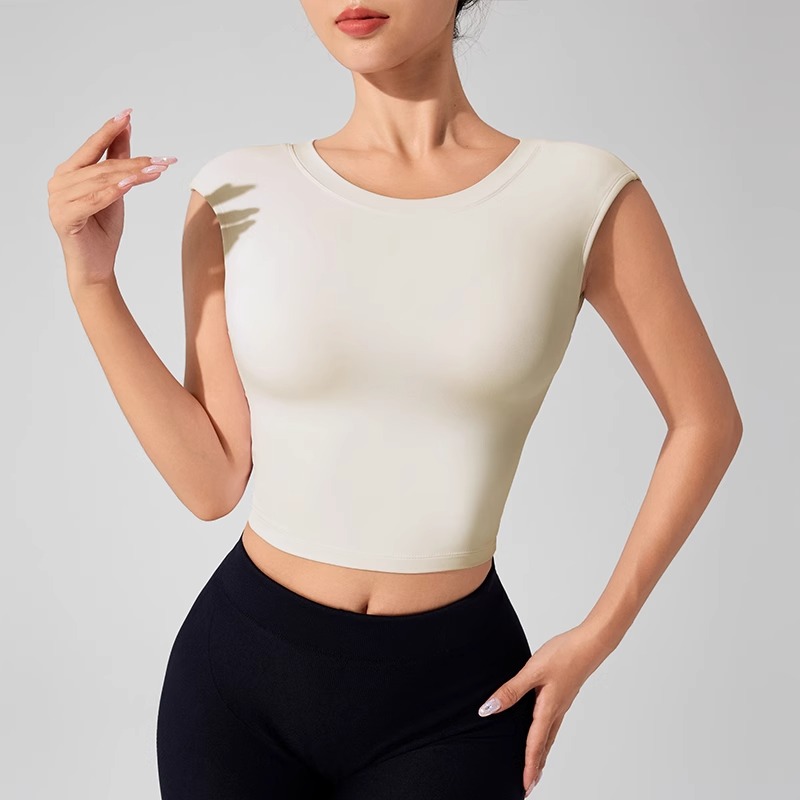 ملابس اللياقة البدنية النسائية - مراجعة Summer Clothing Capsule وسعره